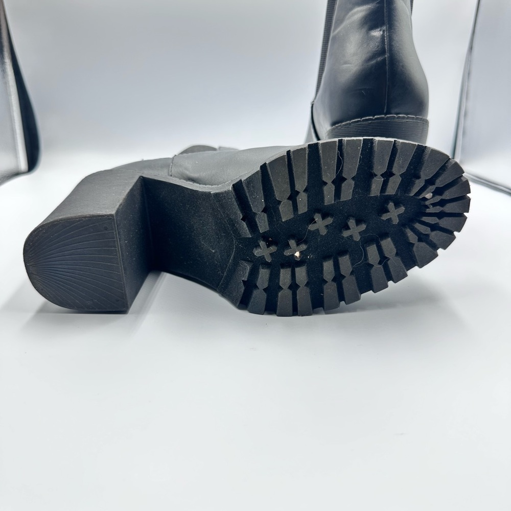 Retro Y2K Soda Women’s Chelsea Pull On Tab Black Chunky Lug Block Ankle Boot | 6 - Picture 6 of 8